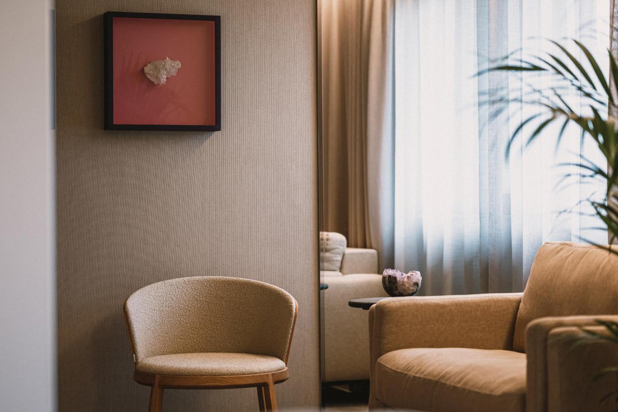 Junior Suite Balcony,1729978739:JPEG
